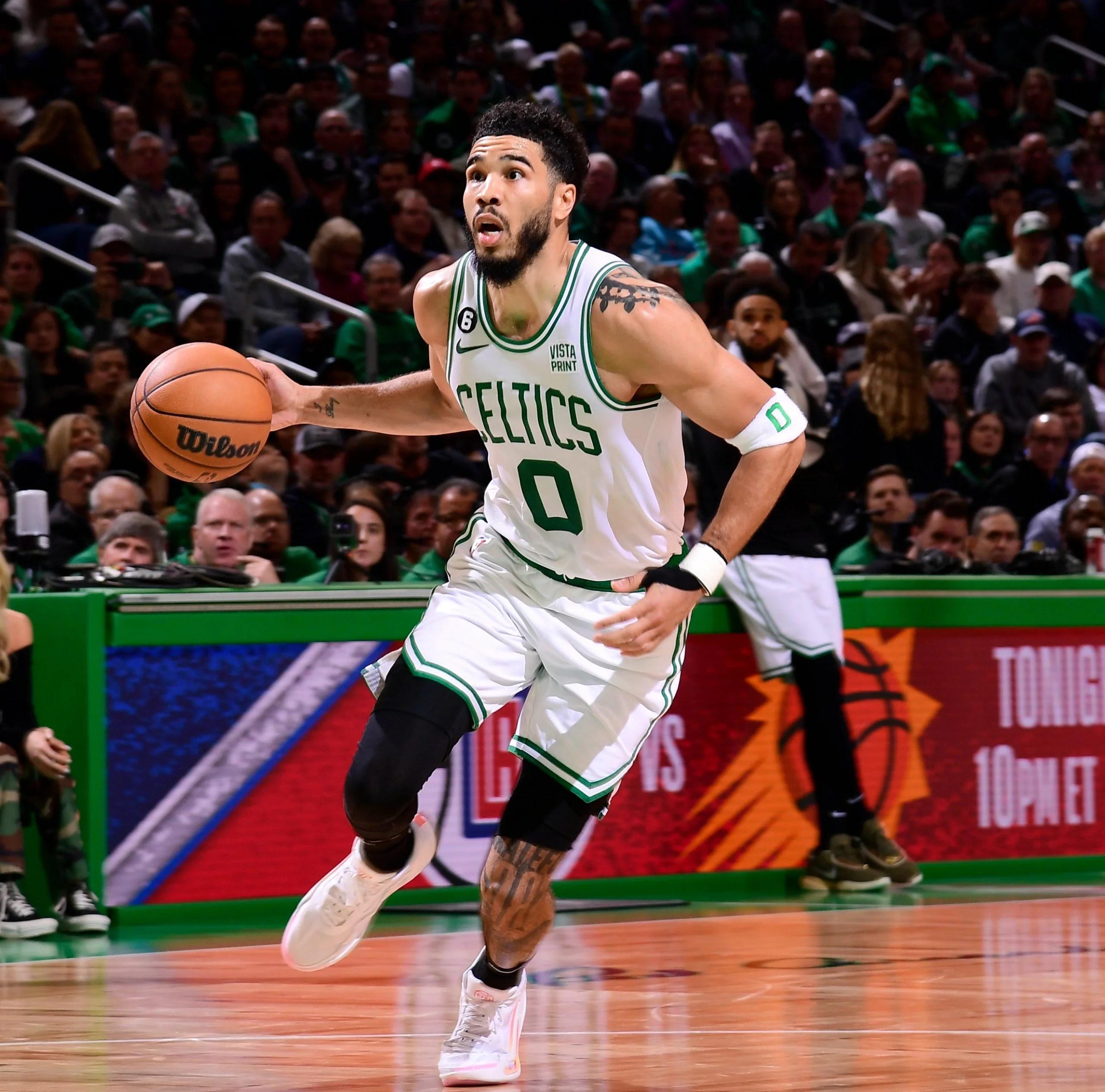 九游娱乐-克里夫兰骑士发布备战花絮；转会期队长鼓劲；NBA季后赛任务艰巨；年轻球员得到机会的简单介绍